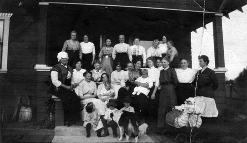 Mary Martin house and Hansen family, (c. 1911), photograph