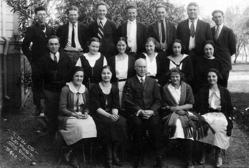 Pleasanton School [L.H.S.] class photograph, (1922), photograph