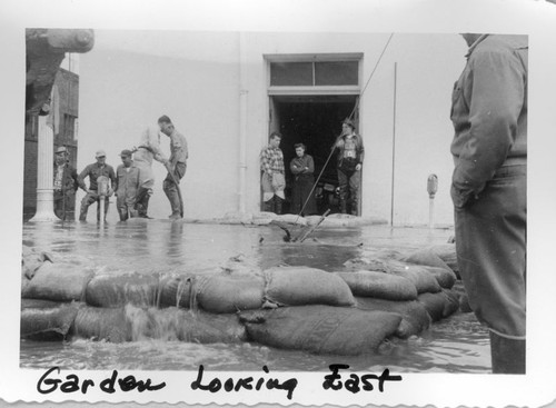 1955 Flood of Kaweah River, Visalia, Calif