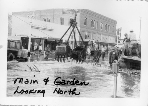 1955 Flood of Kaweah River, Visalia, Calif