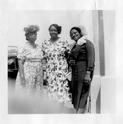 Florence Bryant (left) and two unidentified women