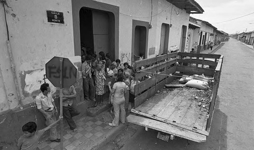 People stand in line for food, Nicaragua, 1979