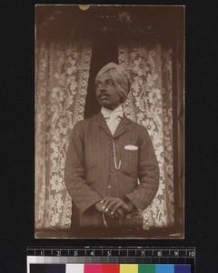 Portrait of man, Jammalamadugu, Andhra Pradesh, India, ca. 1908-1912