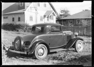 Damaged Ford at 2316 Glyndon Avenue, Los Angeles, CA, 1933
