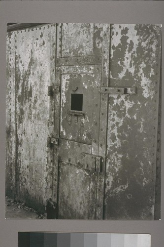 Knight's Ferry. Jail door. 1963