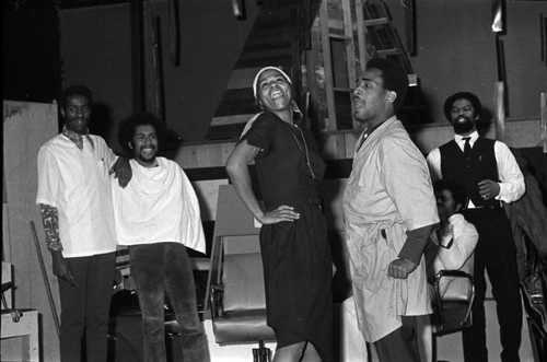 Singers and actors of the Paul Robeson Players — Calisphere