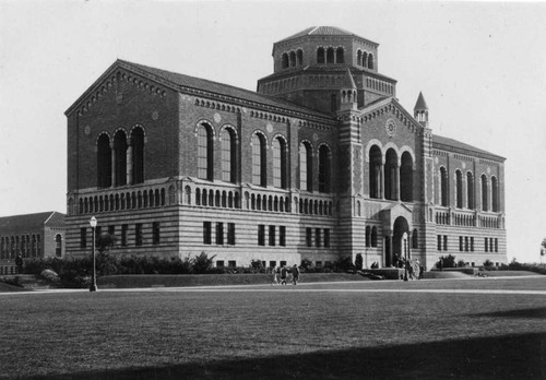 [Powell Library, UCLA]
