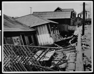 Ruins of squatters' huts in San Pedro, 1936
