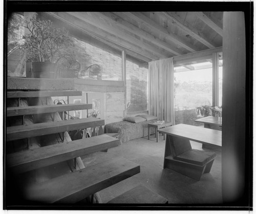 Ruocco, Lloyd, residence. Living room and Architectural detail