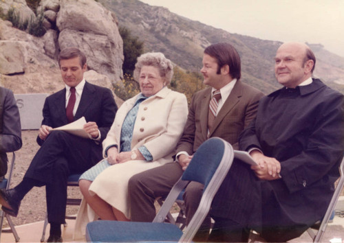 President Banowsky, Mrs. Phillilips, an Unknown man, Chancellor Young