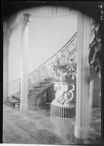Weber, Hilda Boldt, residence. Interior