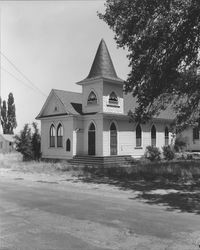 Exterior view of the Cotati Congregational Church, Cotati, California, 1955