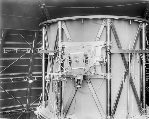 Eye end of the Hooker 100-inch telescope cage, with thermocouple