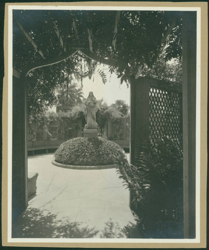 1930 Sacred Heart Statue