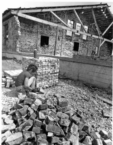 Cleaning Bricks at the Hercules Powder Company
