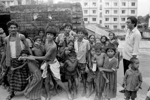Fra nødhjælpsarbejdet i forbindelse med oversvømmelseskatastrofen i Bangladesh, 1988