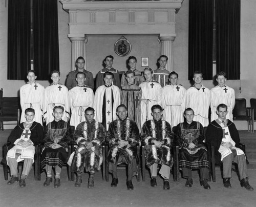 Group photo, De Molay's in 1943