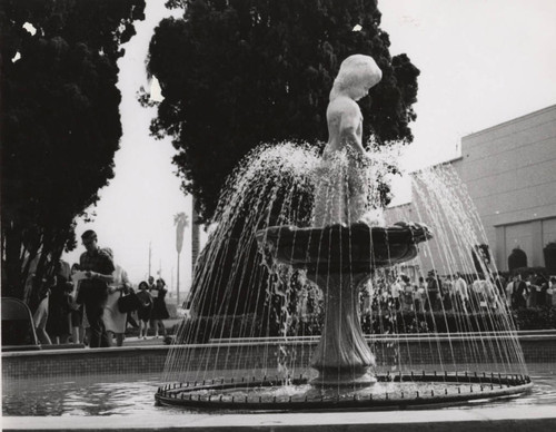 Fountain with statue of "Dolores" on Pepperdine College campus, 1967