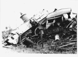 P&SR train wreck of Engine No 20, 1910