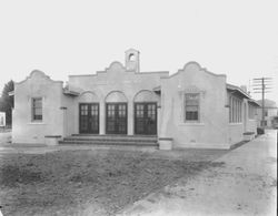 Newly built mission-revival style Sebastopol Chamber of Commerce completed in 1923 at the corner of Santa Rosa Avenue (Sebastopol Avenue) and Petaluma Avenue