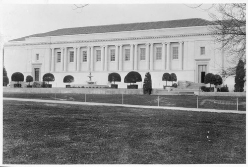 Library building showing windows on south façade, circa 1921