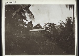 Mission house in Bombe seen from a distance (Cameroon)
