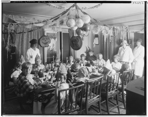 Children's Halloween party, 331 South Hill, Pasadena. 1929