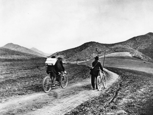 Bicyclists in Cahuenga Pass