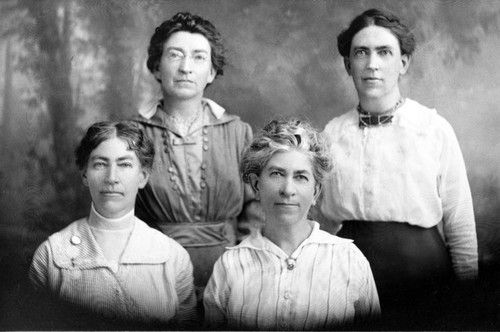 Four Cummins sisters, Tustin
