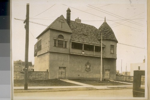 This was the old chalet at the Beach, now a boy's club on 24th Ave. bet. Joving [?]& Judah Sts. Mar. 1929