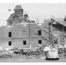 Buffalo Brewing Company building being razed