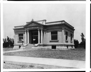Exterior view of the Covina Public Library with new shrubbery planted, Covina, California, ca.1908