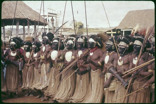 Mount Hagen show: Kandep dancers