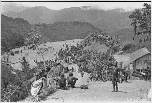 Government-sponsored festival in Tabibuga: people from the surrounding area gather on field