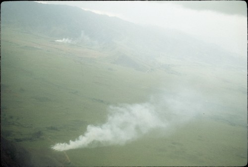 Wahgi River Valley, smoke from garden burning