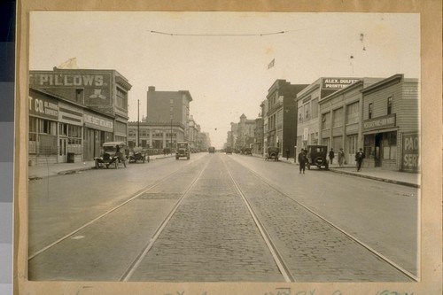 East on Howard St. from 5th St. Aug. 1924