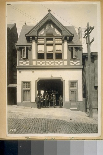 #31 Engine Co. Green St. near Leavenworth St. 1915