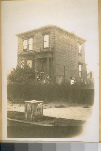 The old house of Lowell J. Hardy at 513 Market St. Oakland. The Hardy Creek now filled in and the Hardy words now extinct was named after Hardy and his son was one of the Graduates of the University of California