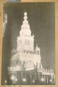 P.P.I. [Panama-Pacific International] Exposition. [Tower of Jewels at night.]