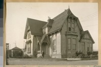 Home of Superintendent in his Masonic Cemetery. Built about 1874 on Turk St. between Masonic Ave. and Parker Ave. Taken Nov. 29/24