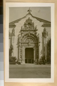 P.P.I. Ex. [Panama-Pacific International Exposition] - 1915. [Building entrance.]
