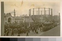 P.P.I. Ex. [Panama-Pacific International Exposition] 1915. [Crowds of people outside of fair.]