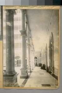 Court of the Old Palace Hotel, 1895
