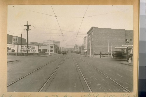 East on Howard St. from 11th St. Dec. 1923