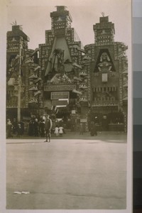 P.P.I. [Panama-Pacific International] Exposition. Tehauntepec, Mexican Village entrance.]