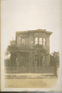 The old home of Judge Hoskins, one of Oakland's first Police Judges. Photo taken Oct. 5/28