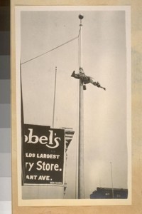 Same. [Painting the flag pole of the S.U.B.&T.; Co., Sept. 1916.]