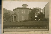 The old McElroy house on the East side of Gough Street between Union and Green Sts. built 1868. This is a brick building and a part of it was shook out by the Earthquake of 1906. It was then secured with a wooden frame as you can see Nov. 29/24