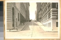 West on Sacramento St. from Powell St. Sept. 5/28 at the N.W. cor. Powell & Sacramento Sts. on Sept. 5/28 at 1:15 P.M. Andrew G. McCarthy was standing, when a truck that was parked at the delivery entrance of the Fairmont Hotel, the driver of the same had entered the Hotel, the auto started down the hill, struck and killed Mr. McCarthy