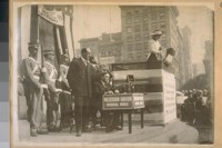 Photo same with Miss [?] singing